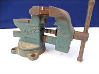 Vintage No. 14 Chief Green Swivel Bench Vise