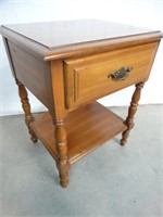 Early American Style Side Table