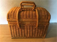 Vintage Style Small Picnic Basket