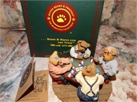 Boyds Bear Shuffle & deal figurine w/ orig. box