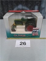 OLIVER ROW CROP 77 TRACTOR