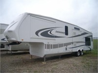 2010 Jayco Designer 37' RLQS camper- VUT