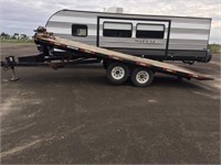 8’ x 20’ tilt bed car / equipment trailer