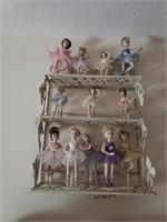 Shelf and dolls