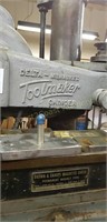 Delta Milwaukee toolmaker grinder