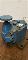 Sperry Vicker reducing valve
