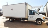 2006 FORD BOX VAN