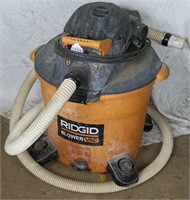 Rigid 16 Gallon 6.5 Hp Blower/ Vac