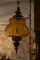 Amber light fixture