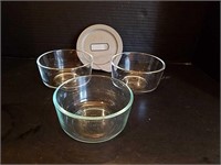 Three 2-Cup Pyrex Bowls and Lid