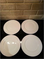 Four Stoneware Sur la Table Dinner Plates