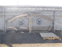 15' Bi-Parting Iron Gate