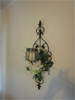 Wall sconce with flowers