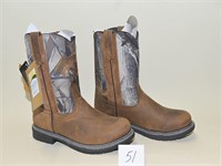 Pair of Smokey Mountain Boots - Buffalo Pattern