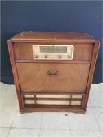 Philco Mahogany Cabinet Stereo Radio 34 high, 30