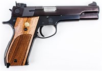 Gun Smith & Wesson 52-2 Semi Auto Pistol in 38 SPL