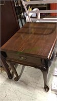 Kling colonial drop leaf side table with one