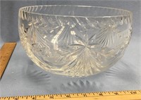 9" Pressed cut glass bowl in fine condition