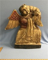 Carved wood angel 23" tall        (g 22)
