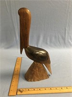 Carved 13" hardwood pelican        (g 22)