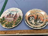 2 Hand painted Russian plates        (h 89)