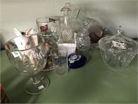 Lot of assorted glassware, bunny, Shirley Temple d