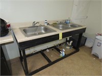 DOUBLE SINK ISLAND WITH GREASE TRAP (GREASE