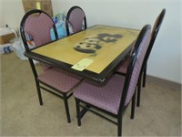 TABLE PANDA BEAR TOP WITH 4 CHAIRS