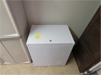 LATE MODEL KENMORE CHEST FREEZER