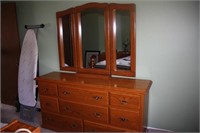 Dresser & Tri Fold Mirror 64.5 x 17.5 x 74H