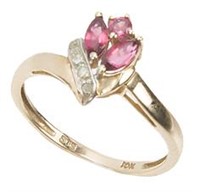 10K YELLOW GOLD RUBY RING WITH DIAMOND ACCENTS