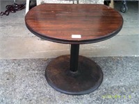 Rounded Table 40"