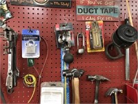 WALL LOT, SIGN, HAMMERS, LOCK, MISC