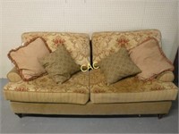 Couch w/Decorative Pillows