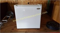 Haier White Mini Refrigerator Fridge