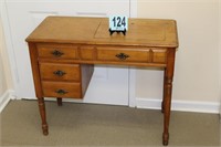 Sewing Table (No Sewing Machine)