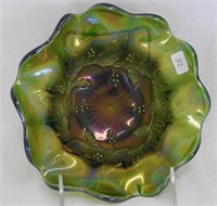 M'burg Holly Sprig 7" ruffled bowl - green