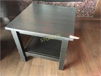 Side Table - 22 x 22 x 20