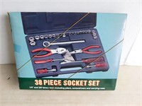 38 Pc Socket Set