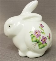 FENTON VIOLETS IN SNOW RABBIT