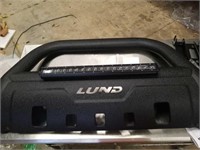 Lund bull bar with prerunner  led light Dodge 1500