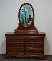 Lexington Mahogany Dresser with Valet Mirror