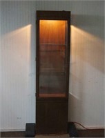 Mid Century Curio Cabinet Lighted