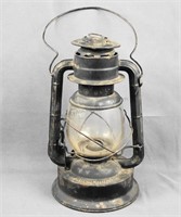 Antique Dietz #2 Large Fount D-Lite Lantern