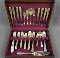 Holmes and Edwards Youth 71 Piece Flatware Set