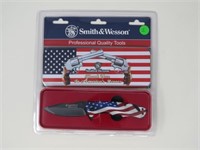 *New* Smith & Wesson America's Heroes Pocket Knife