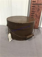 wooden round box w/ handle and lid