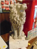 Yard statue of Lion.