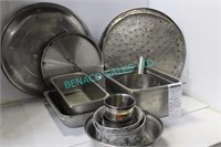 LOT,ASST BAKE TRAYS, SAUCE POT, S/S INSERTS+BOWLS