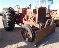 IH W9 Tractor #WCB49800W12B